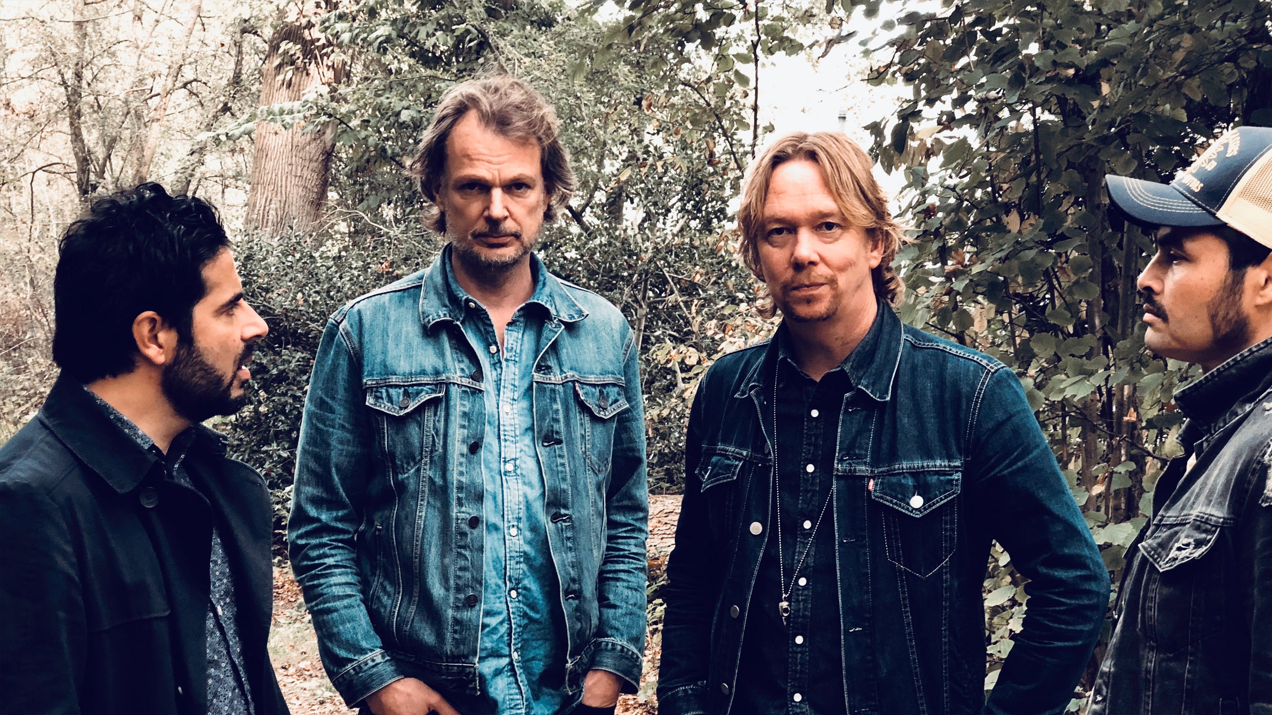 Legacy of Music: Van Dik Hout