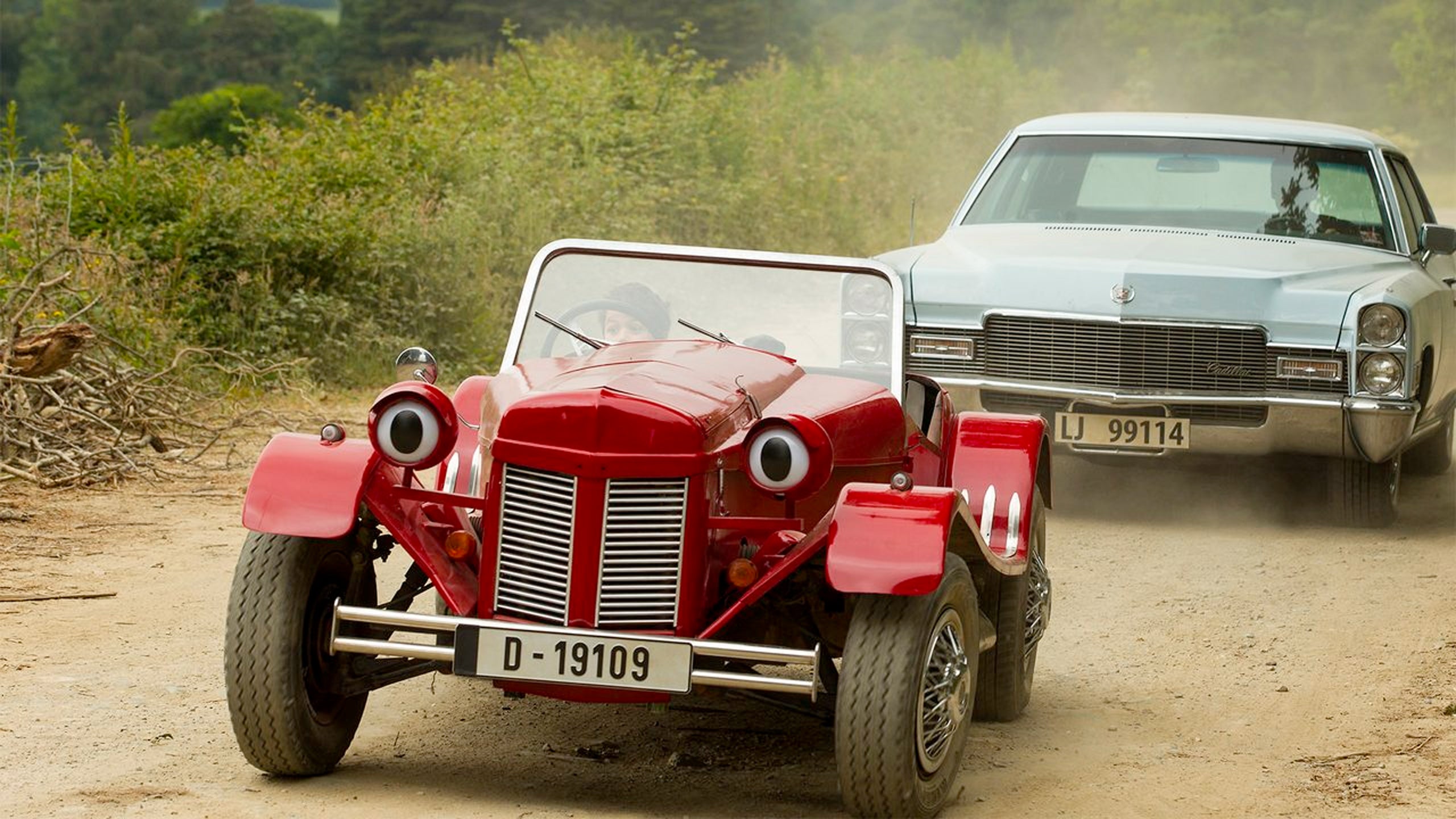 Fergie de Kleine Grijze Tractor Gaat Vol Gas