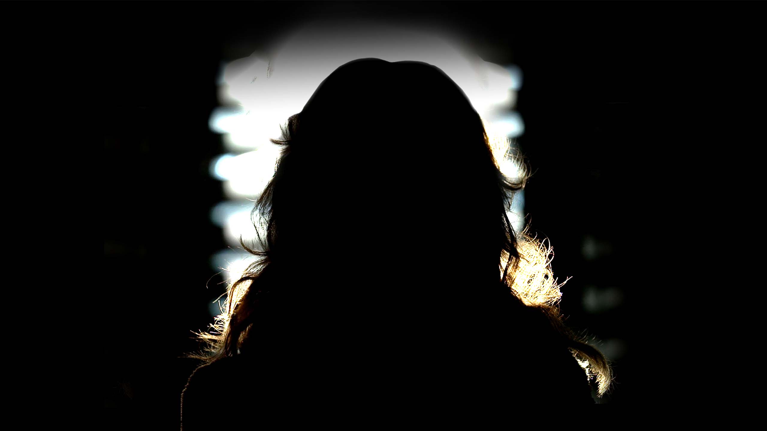 RTL Boulevard: Astrid Holleeder herdenkt Peter R. de Vries