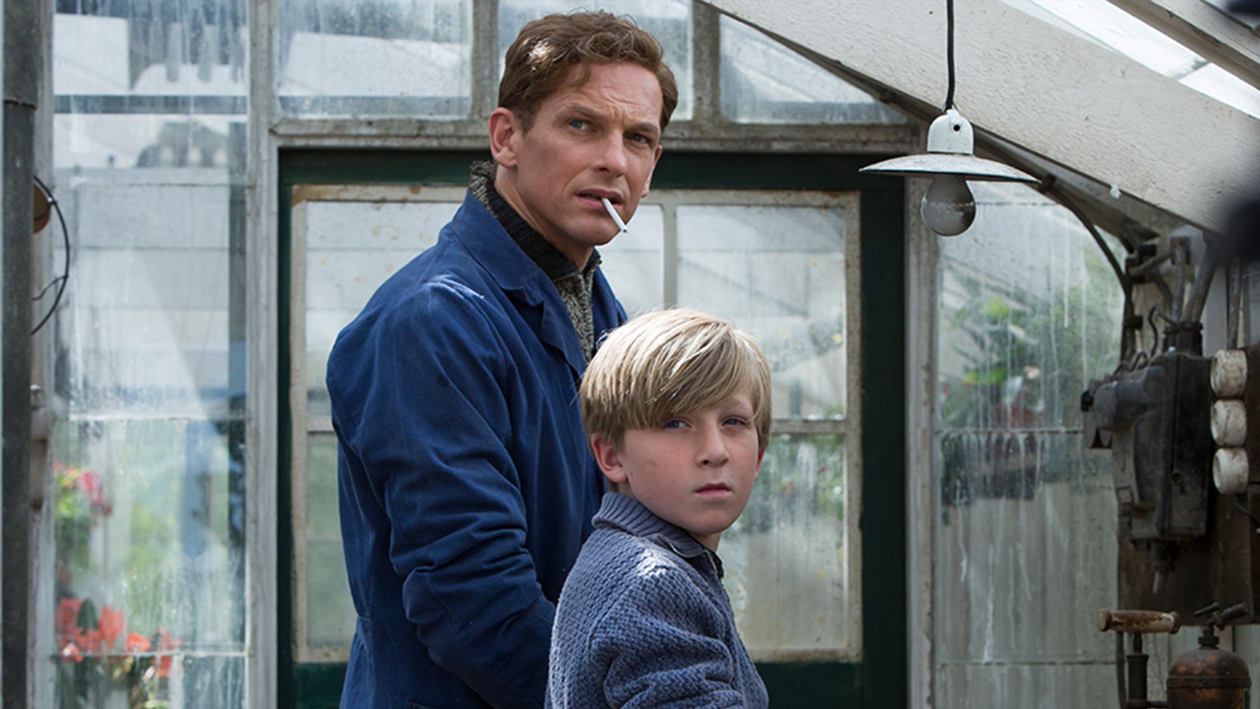 Knielen op een Bed Violen