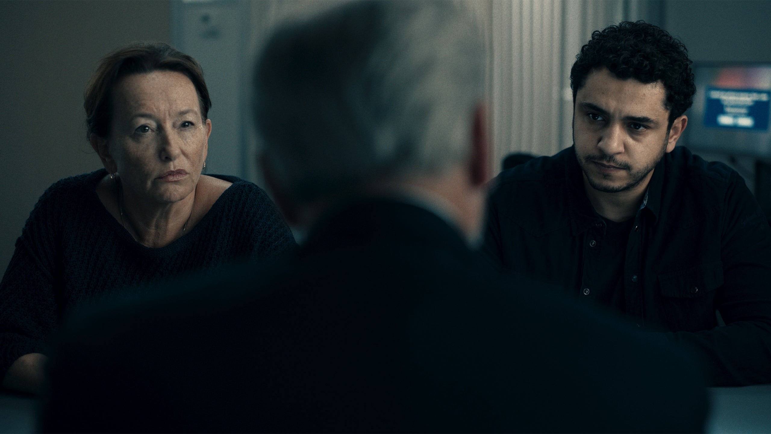 Door Je Neus In En Je Bek Uit