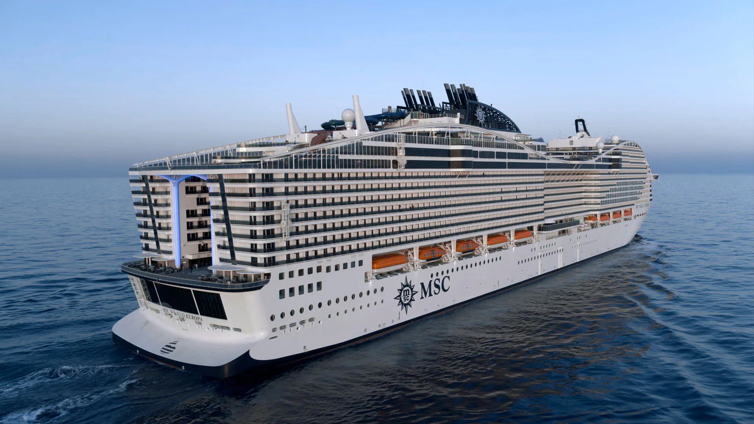 De Bouw Van Een Peperduur Cruiseschip