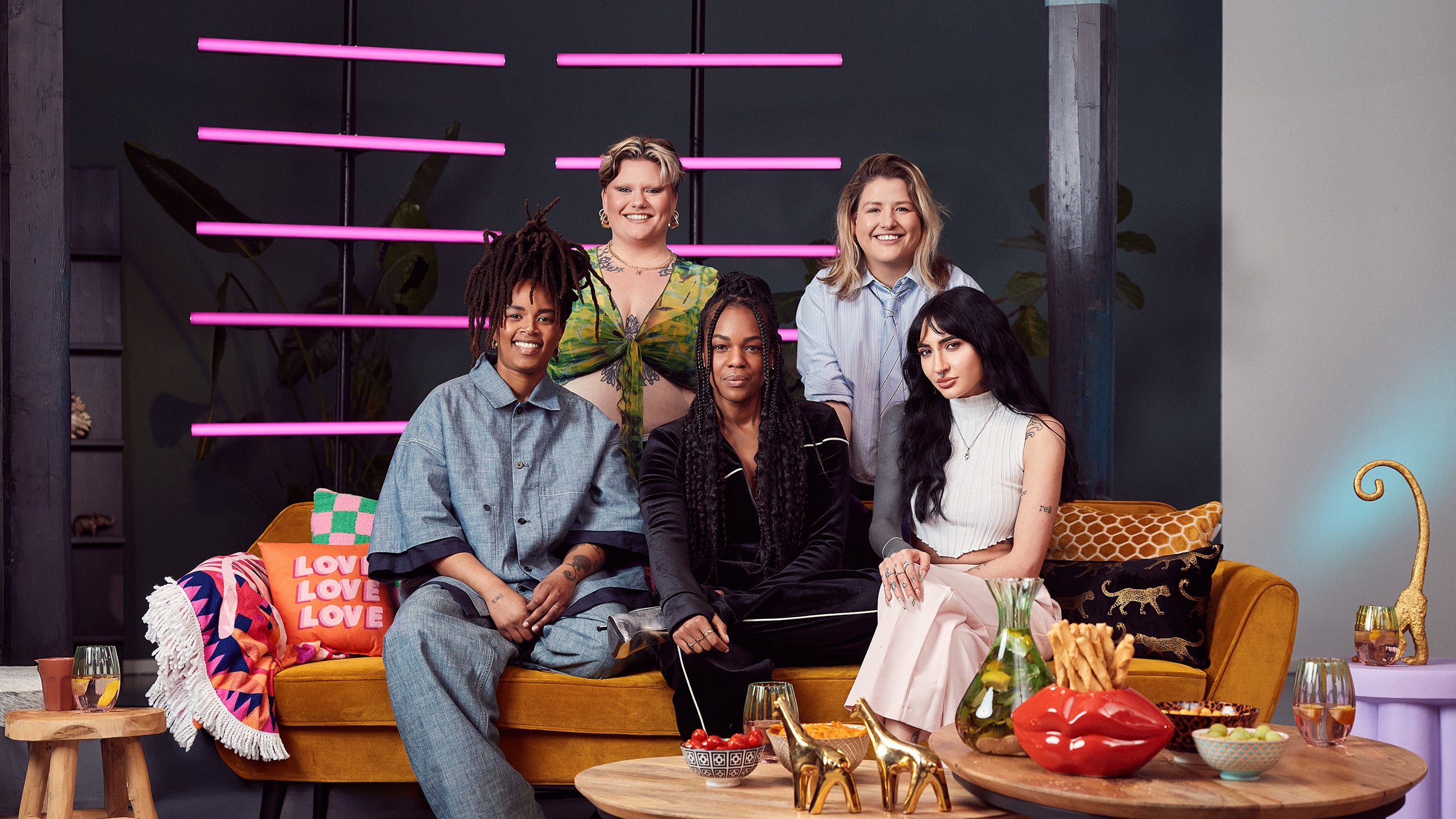 I Kissed A Girl + Viewing Party