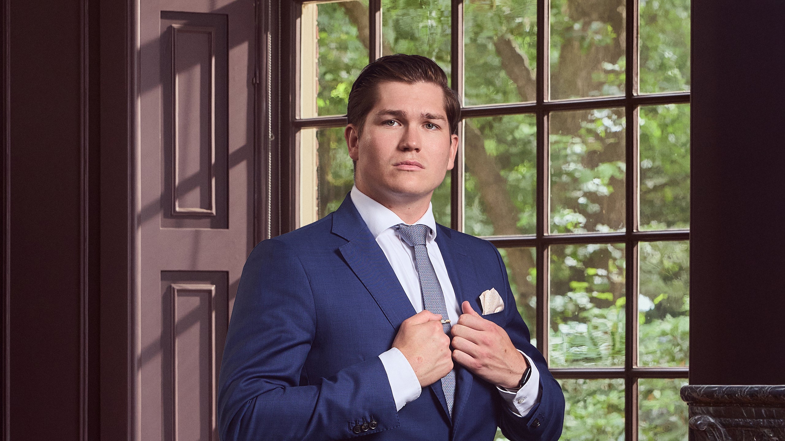 Bij De Jonge Adel: Van De Jacht Tot Het Bal