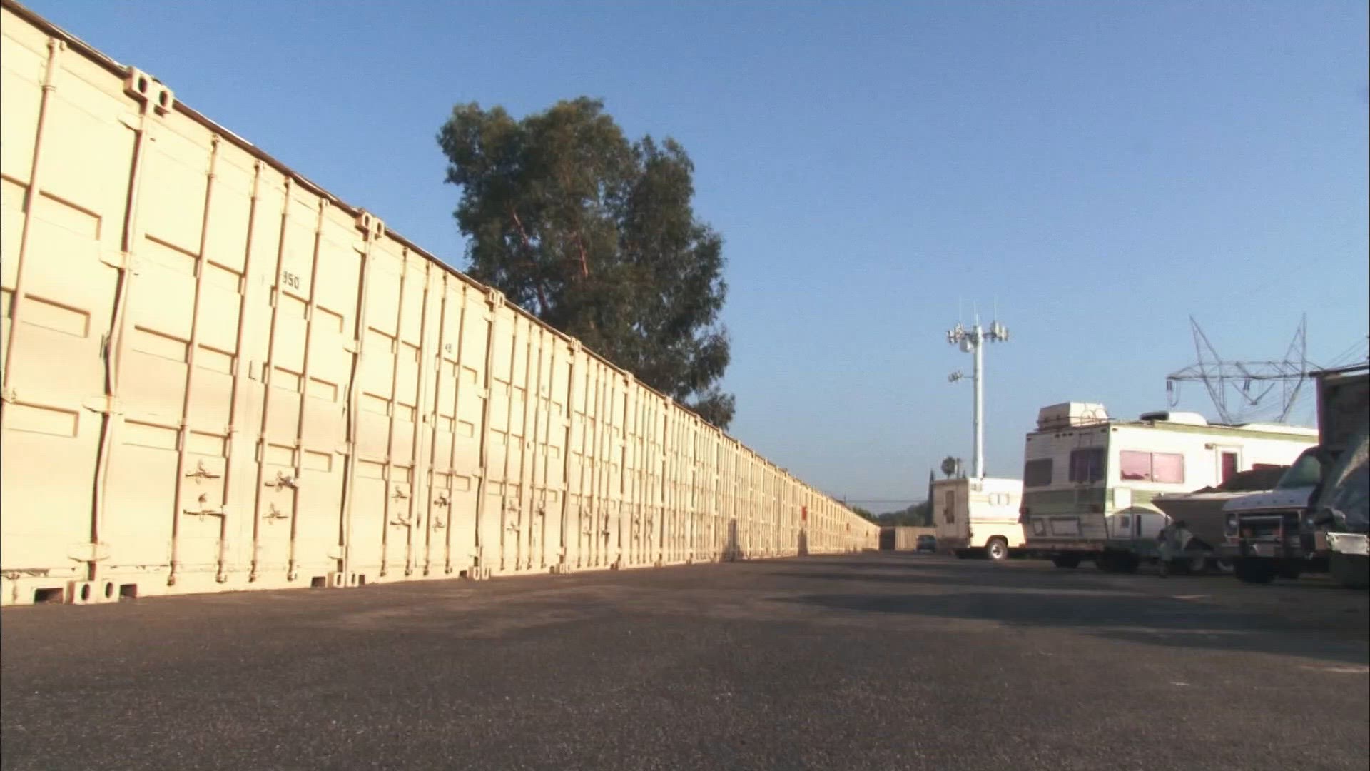 Hooray for Holly-weird